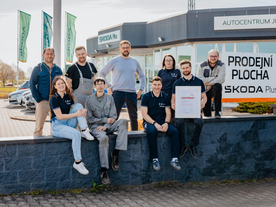 Profesionální oprava po nehodě v Autocentru Jičín